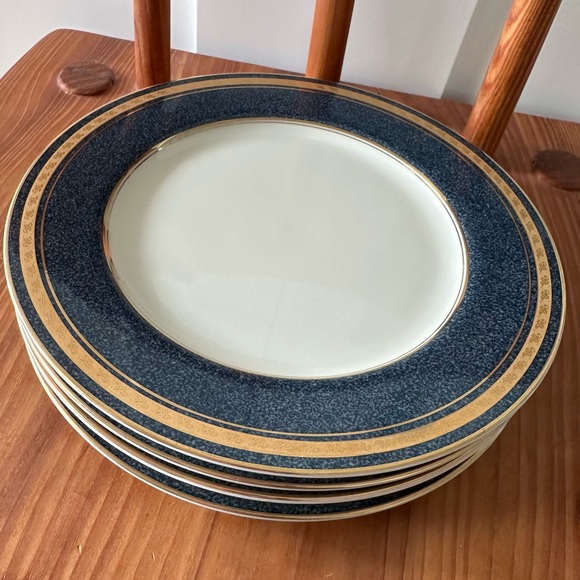 Set of 4 Mikasa Imperial Lapis Grande Ivory 7.5" Salad Plate Blue Gold - Picture 2 of 6